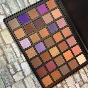 Aurora " 35" PRO Eyeshadow Palette